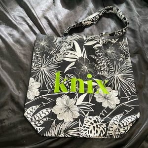 Knix Tote